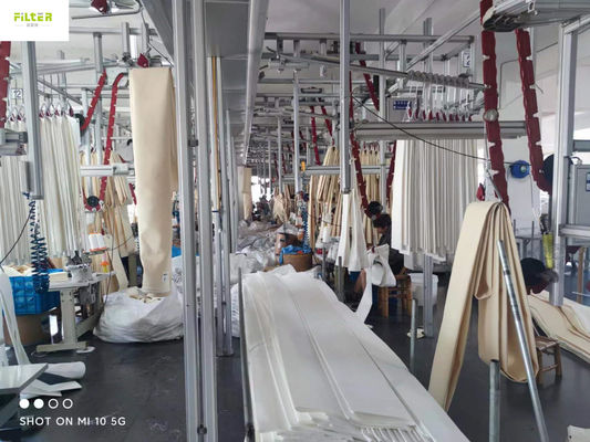 Polyester Nomex PPS PTFE Jarum Felt Filter Non Woven Bag Untuk Peralatan debu